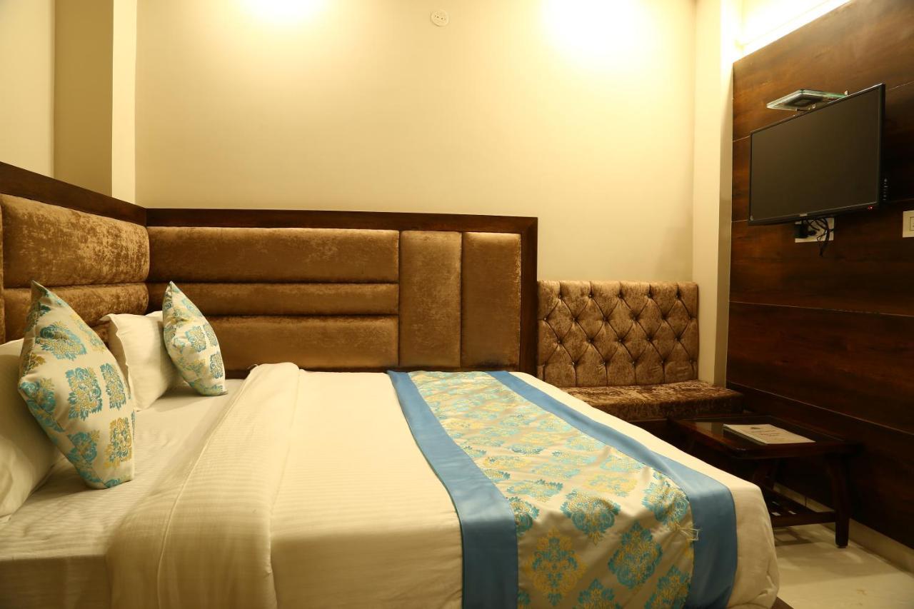 Hotel Kush Ganga - 50 Meter From Har Ki Pauri, Haridwār Dış mekan fotoğraf